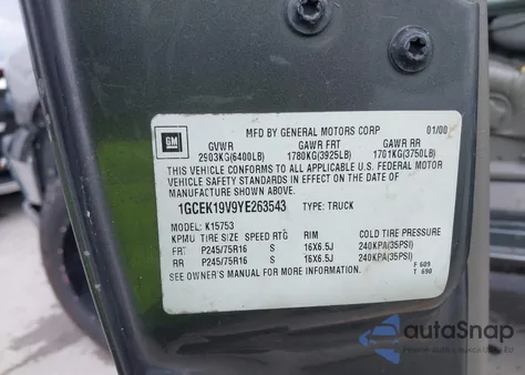 2000 Chevrolet Silverado 1500 Ls из США, поврежденный, VIN 1GCEK19V9YE263543